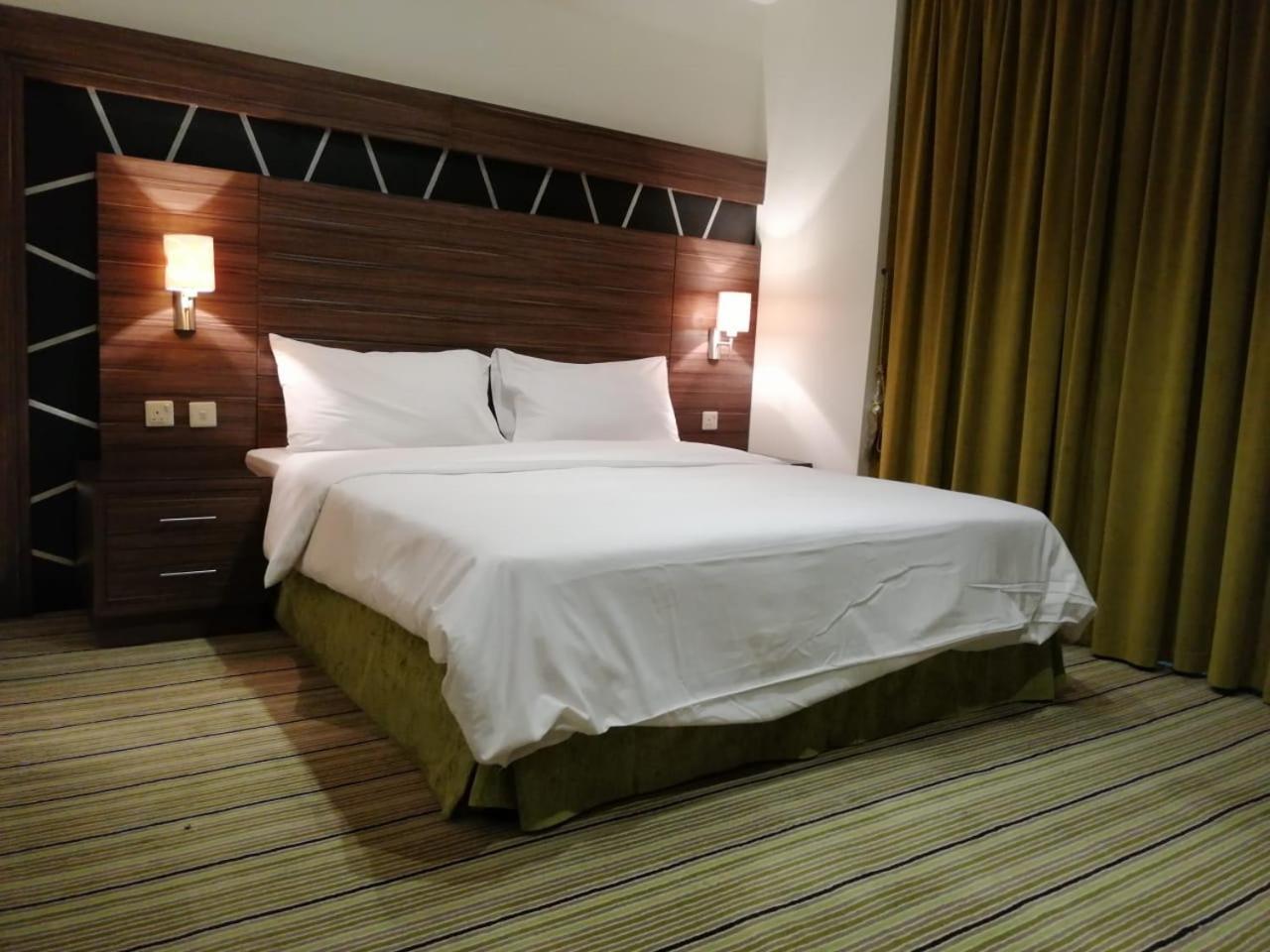 Ion & 3* Riyadh